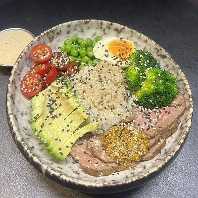 Боул с ростбифомв Лось Лосось по цене 850 ₽