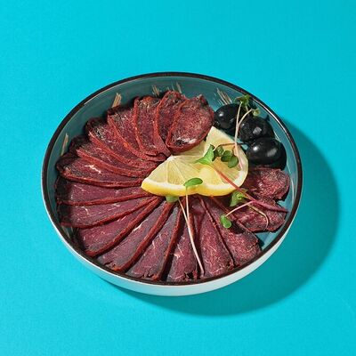 Бастурма из говядины в Kiss по цене 365