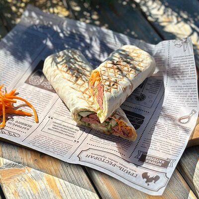 Шаурма с колбаскойв 5041.шаурма по цене 440 ₽