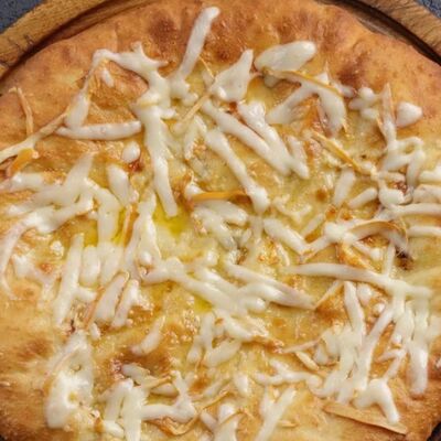 Хачапури три сыра в Добрый Грузин по цене 800 ₽