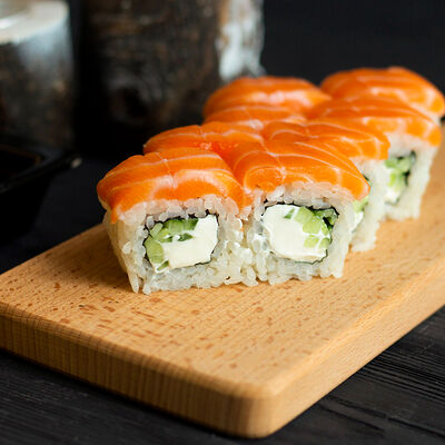 Ролл Филадельфия лайт в Yomayo по цене 499 ₽