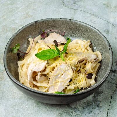 Паста с курочкой и базиликом в Moloko по цене 490 ₽