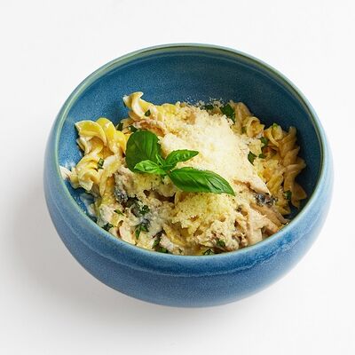 Паста цыпленок с грибамив De Paris БИСТРО по цене 610 ₽