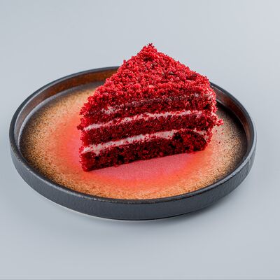 Пирожное Красный бархат в БистроВареничная по цене 120 ₽