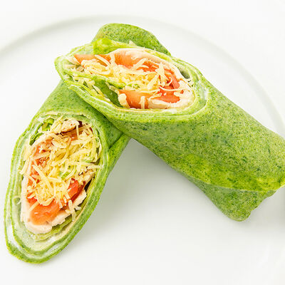 Шпинатный ролл Цезарь в Фитнес меню по цене 385 ₽