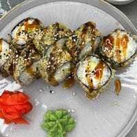 Жареный ролл с крабом в Континенты