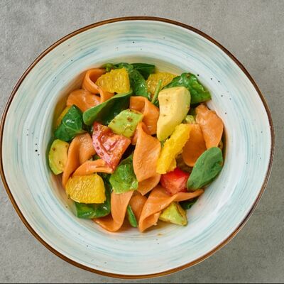 Салат с маринованным кижучем в медово-горчичной заправкев Pivino по цене 650