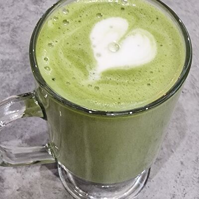 Матча-латте Зеленая L в Капибара кофейня по цене 565 ₽