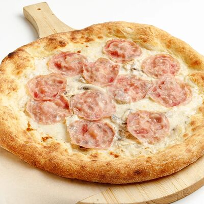 Пицца с ветчиной и грибами в Эй, Джованни! по цене 765 ₽