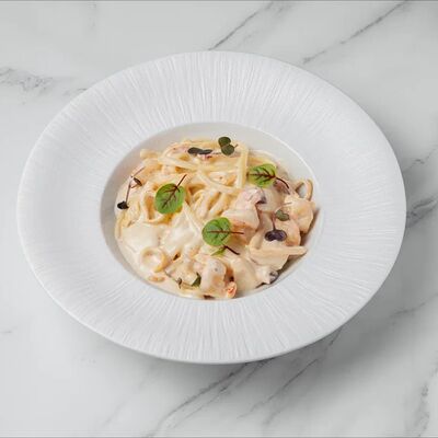 Лингвини с морепродуктами в сливочном соусе в Buffalero di Mare по цене 2700 ₽