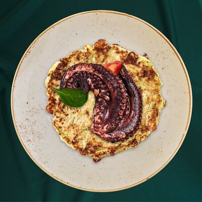 Осьминог на дранике в Бали по цене 2300 ₽