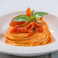 Пенне помодоро в Кафе-джелатерия Casa Leone