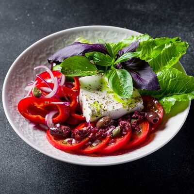 Греческий салат в Шале Берёзка по цене 890 ₽