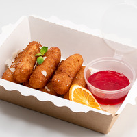 Сырные палочки с ягодным соусом в XO Complex