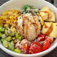 Поке с жареным тофу в Bao Bao Лапша