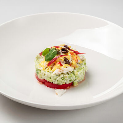 Салат с крабом и авокадо в Castor'ka по цене 2400 ₽