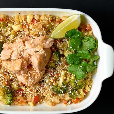 Боул рис + лососьв Полтора тигра по цене 940