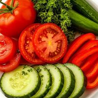 Ассорти из свежих овощей в Ракушка