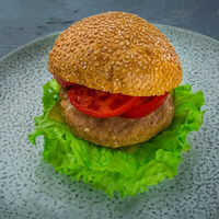 Мини-бургер с котлетой из телятины в Чайхона №1 Братьев Васильчуков