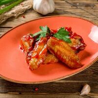 Куриные крылышки в соусе барбекю в Мясо & Хинкали