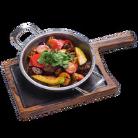 Горячая сковорода с кониной в ИТЛЕ Стейк-кафе Halal