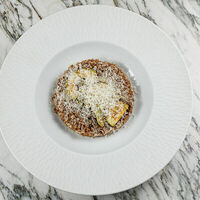 Каша гречневая с пармезаном и авокадо в Mon Chouchou