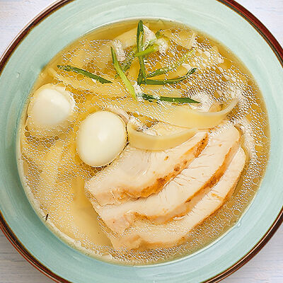 Куриный бульон с лапшой в Престо по цене 320 ₽