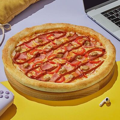 Пицца Барбекю 30 см в Dostaевский по цене 688 ₽