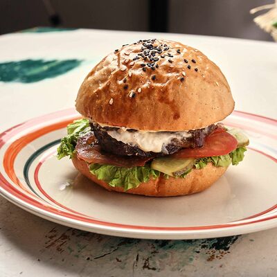 Бургер Буженина в Panificio по цене 450 ₽