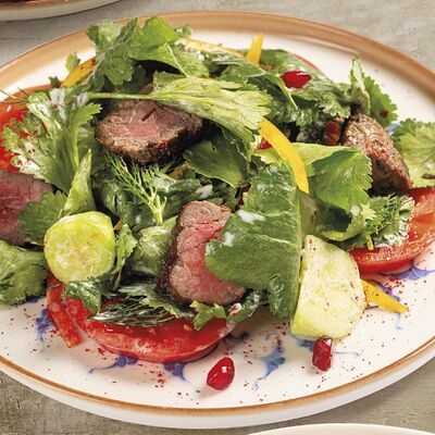 Салат грузинский с говядиной в Урюк по цене 730 ₽