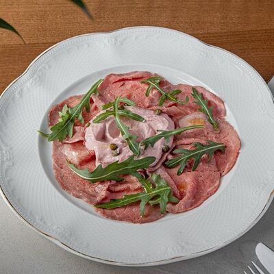 Вителло тоннато в Ava bistro по цене 880 ₽