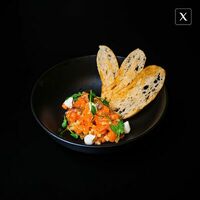 Тартар с лососем в Хука Холл