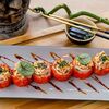 Запеченный ролл с аргентинской креветкой в Nikkei Sushi Premium по цене 1190