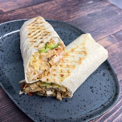 Шашлык в лаваше куриный в Шаурма на углях Шашлык по цене 480 ₽