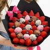 Букет из клубники Три в одном размера M в Клубника в шоколаде VeryBerryLab по цене 8680