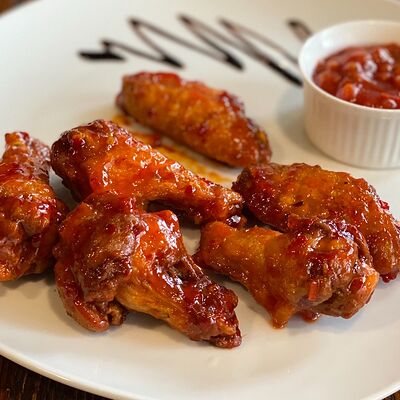 Крылья куриные в пикантной глазури в Акапулько по цене 680 ₽