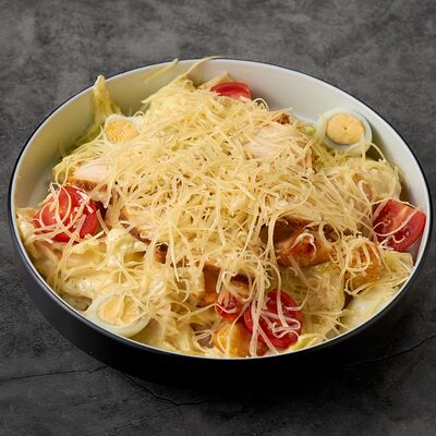 Цезарь с курицей в Samgepo Korean Food по цене 3100 ₸