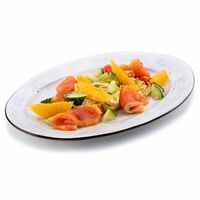 Салат с семгой в Trattoria