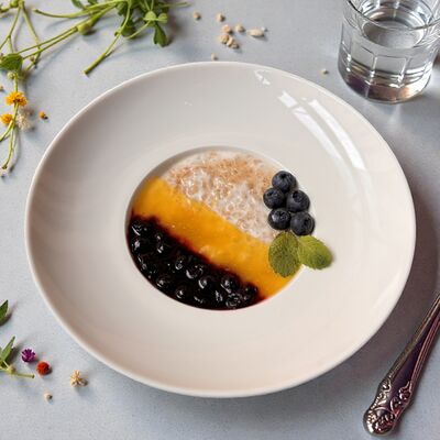 Овсяная каша с манго и вишневым компотэ в В Питере пить по цене 650 ₽