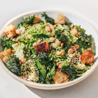 Салат Цезарь в Angel Cakes по цене 1190 ₽