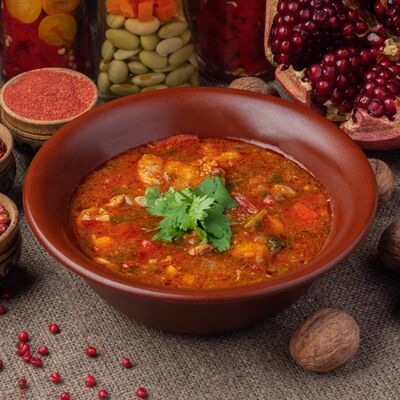 Куриное рагу в томатном соусе в Шашлычный дворик по цене 351 ₽