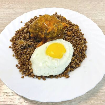 Котлета с гречей в Уютное кафе по цене 290 ₽