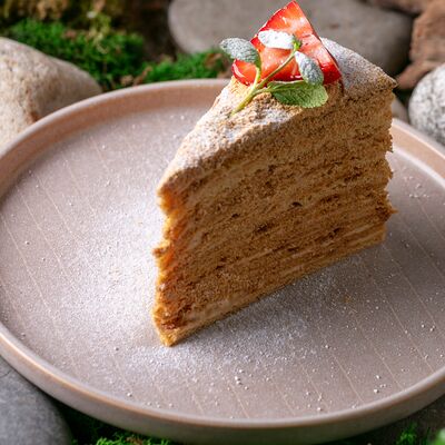 Медовик в Павлин 2.0 по цене 420 ₽