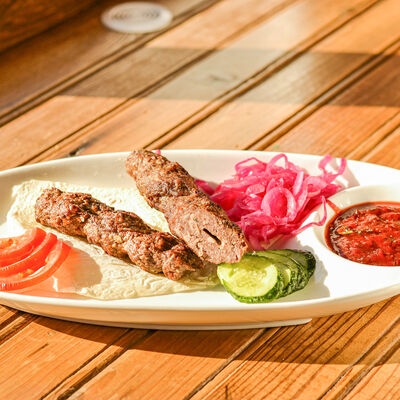 Люля-кебаб из телятины в Гриль-бар Камбуz по цене 250 ₽