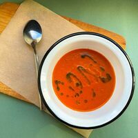 Томатный суп в Amici Бар