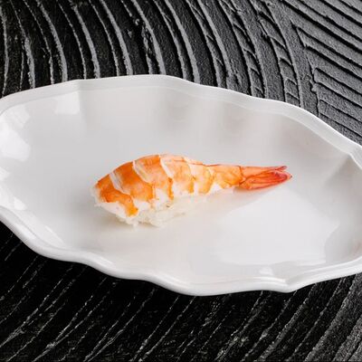 Суши с креветкой в Ginza по цене 490 ₽