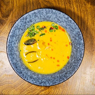 Сливочный суп с морепродуктами в Траттория медичи по цене 640 ₽