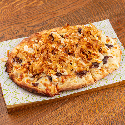 Пинса с говяжьей щекой в Жуй по цене 38 р.