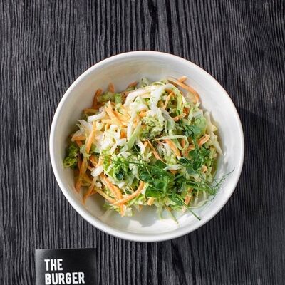 Салат Коул Слоу в The burger lab по цене 170 ₽
