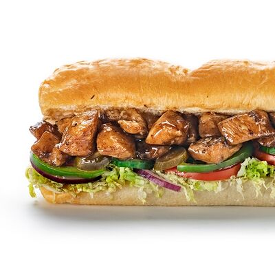 Сэндвич с курицей терияки в Subway по цене 672 ₽